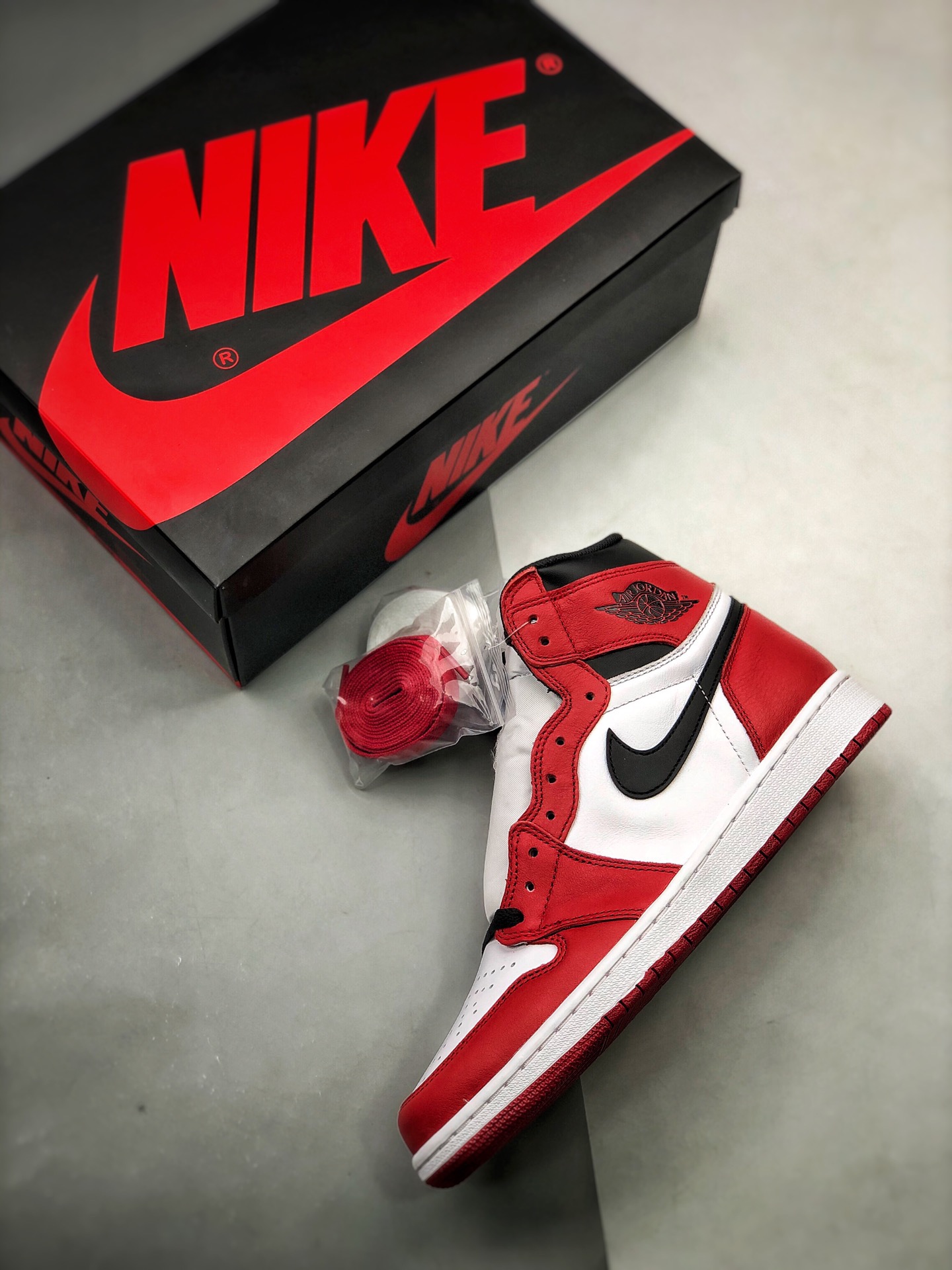 Jordan 1 Retro Chicago