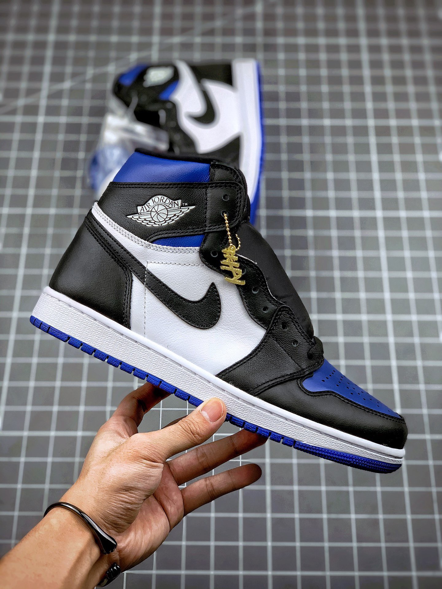 Jordan 1 Retro High Royal Toe