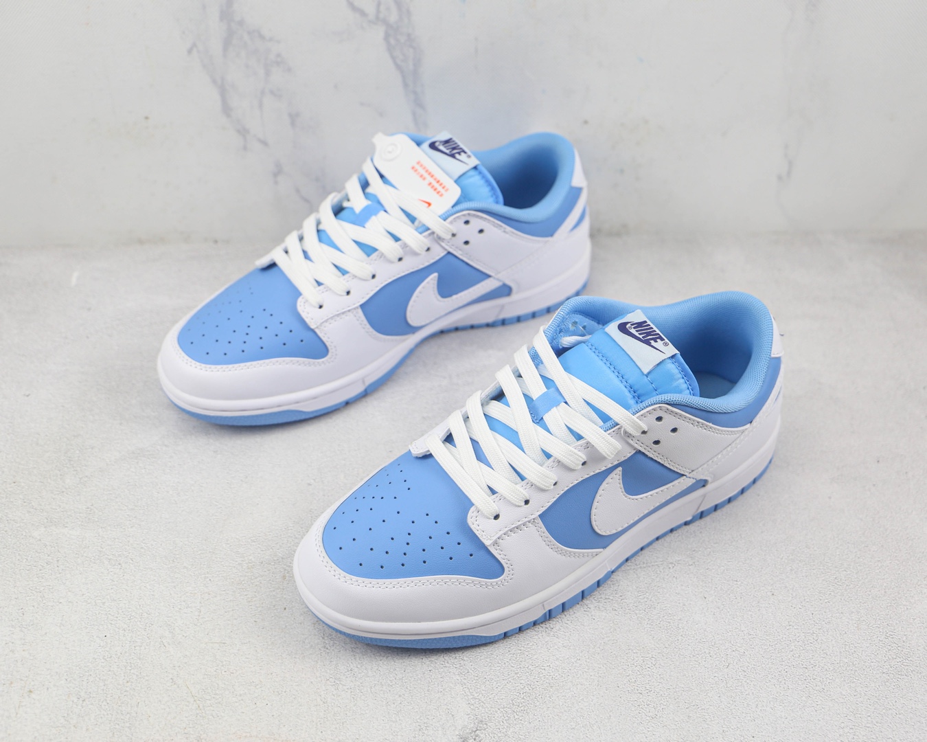 Nike Dunk Low Reverse UNC