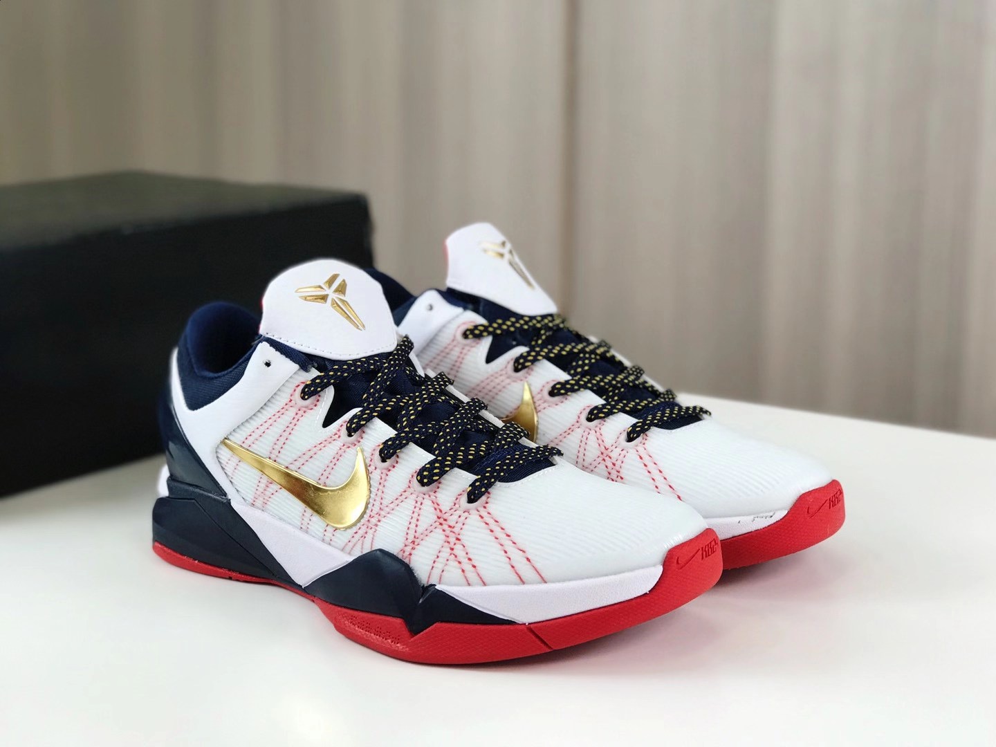 kobe 7 gold