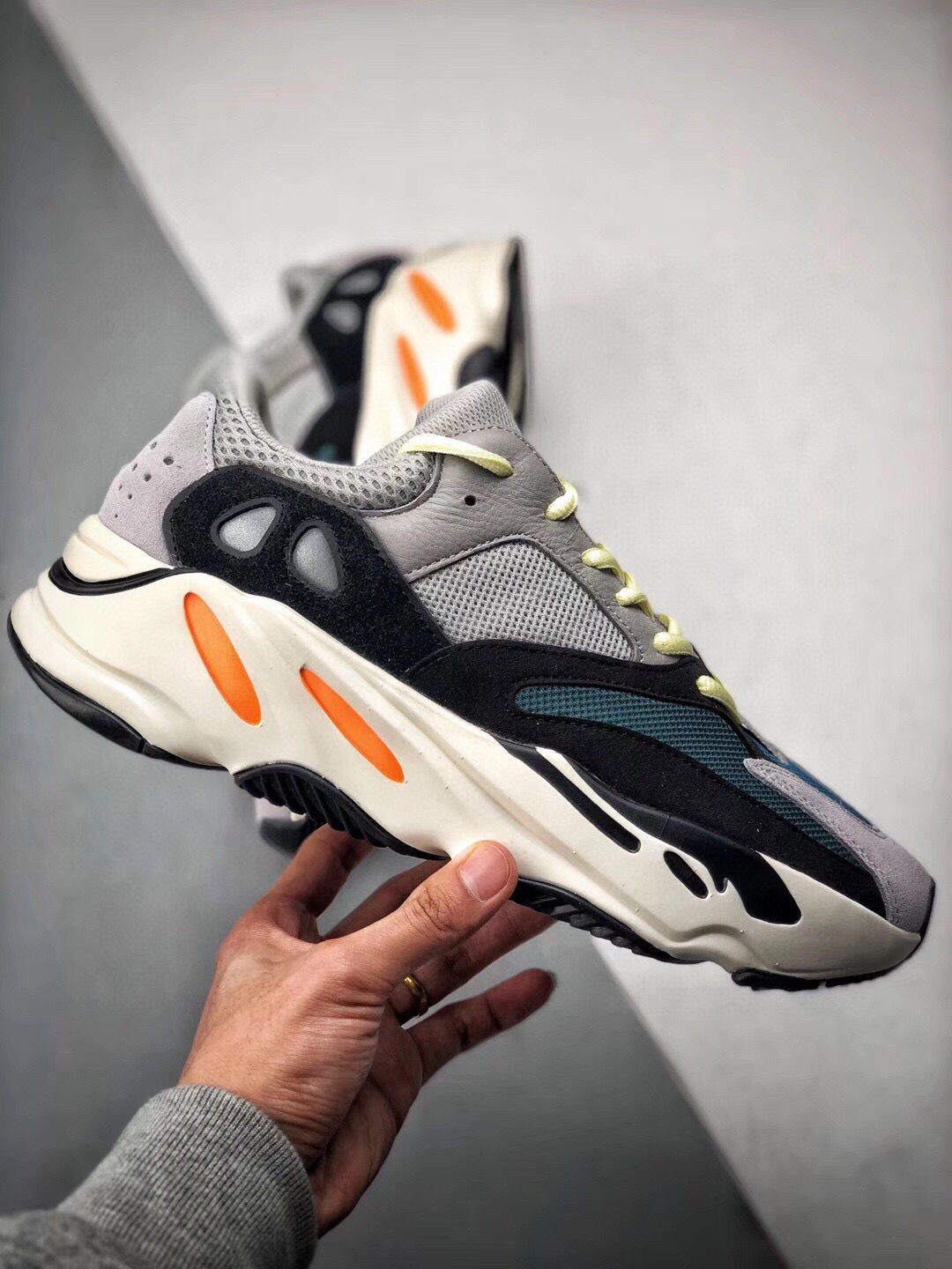 Adidas Yeezy Boost 700 Wave Runner Solid Grey